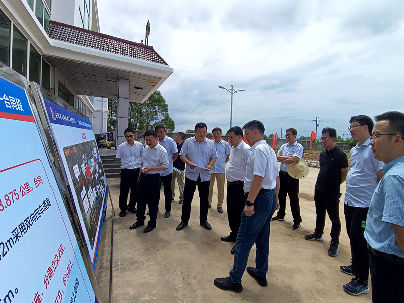 省鐵投公司副總經(jīng)理、蕪銅公路公司、皖江公司董事長劉允超一行到銅商高速項目調(diào)研指導工作1