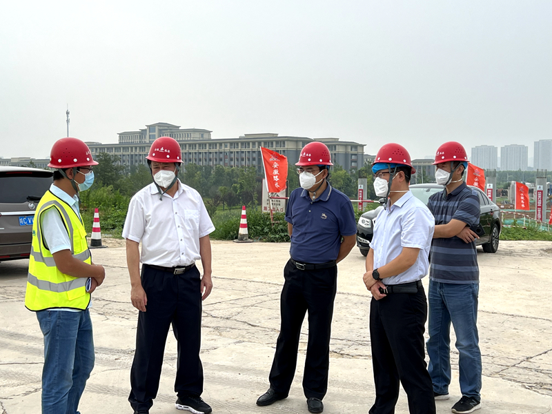蚌埠市委常委、市委秘書長、懷遠(yuǎn)縣委書記王慶武到G206-03標(biāo)項目調(diào)研指導(dǎo)工作