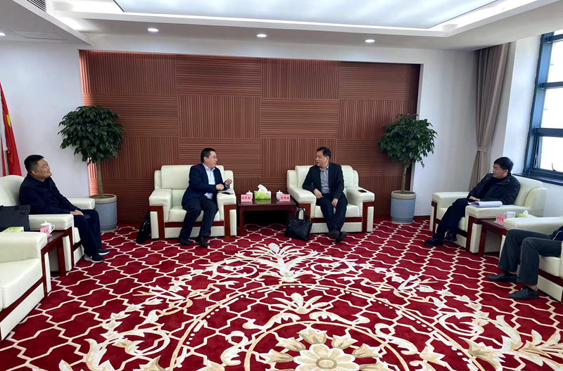 公司黨委書記、董事長錢申春率隊拜訪蕪湖市繁昌區(qū)委區(qū)政府